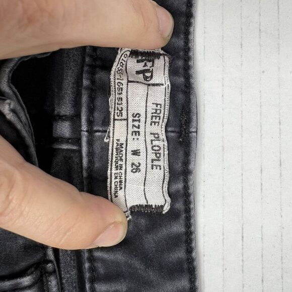 Free People Jeans Gray Black Stretch Button Long Ankle Zippers Skinny Size W 26 - Picture 5 of 13